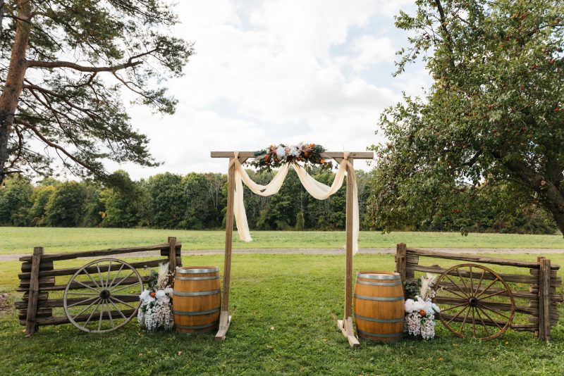 Outdoor wedding ceremony on the lawn