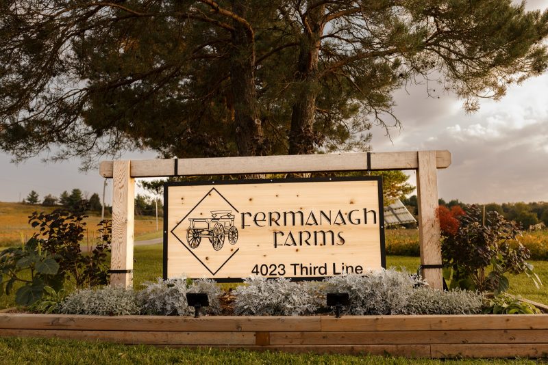 A beautiful sign to greet wedding guests